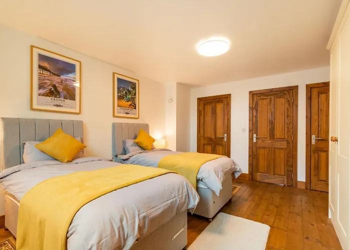 Host & Stay - The Nave